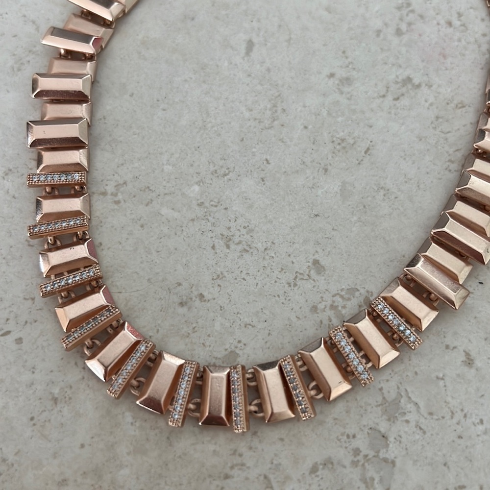Kendra Scott statement necklace